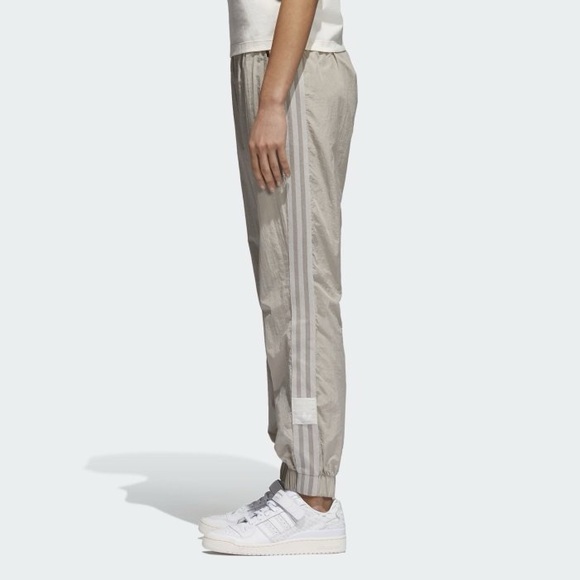 NWOT adidas Originals Crinkled Adibreak Track Pants - Picture 1 of 15